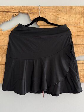 NWT Black Pleated Athletic Skirt with Built-In Shorts, Women’s, Size Medium